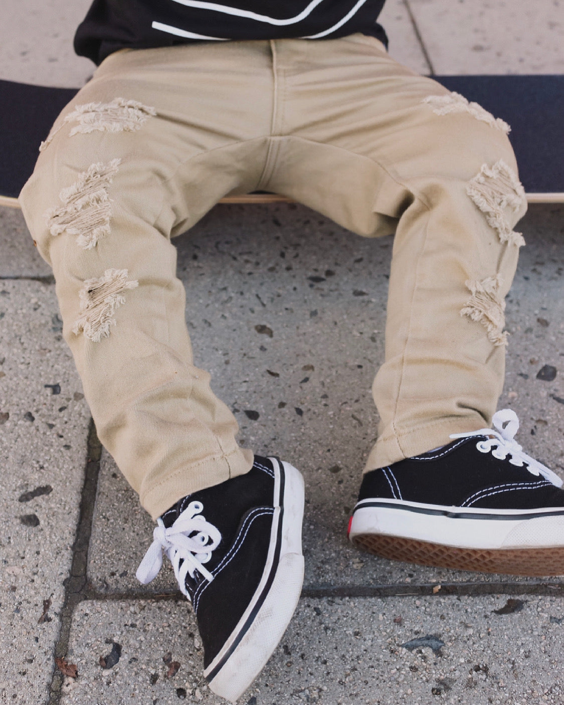 KHAKI DISTRESSED SKINNIES | Raxtin Clothing co. - Raxtin Clothing Co